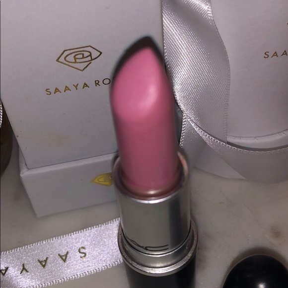 Mac Lipstick - Picture 2 of 3